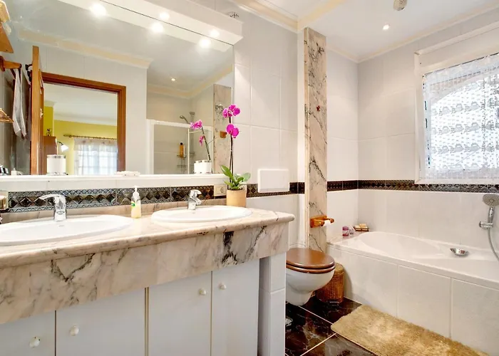 Petite Paradise Villa